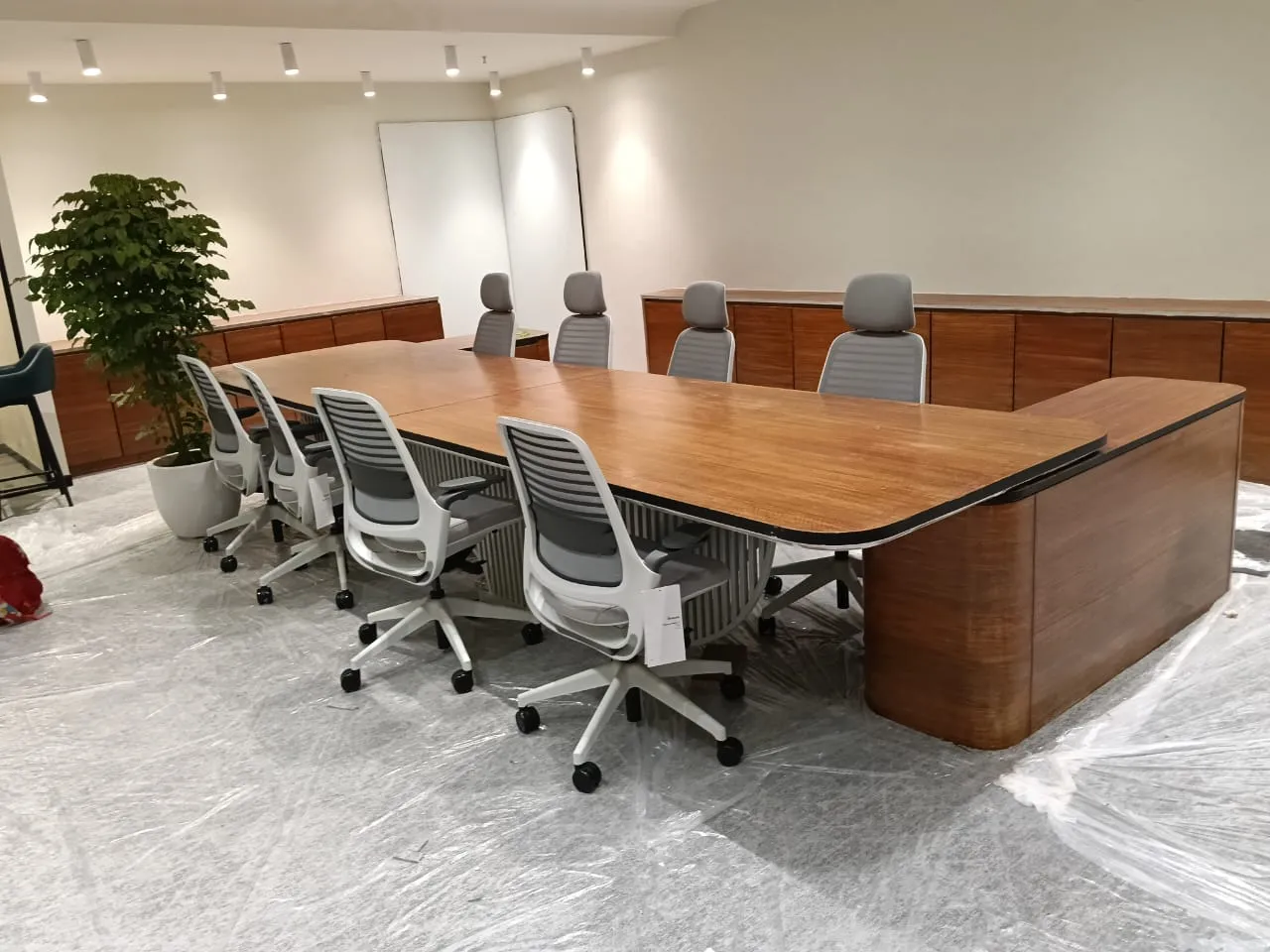 Benefits of L shaped Desks